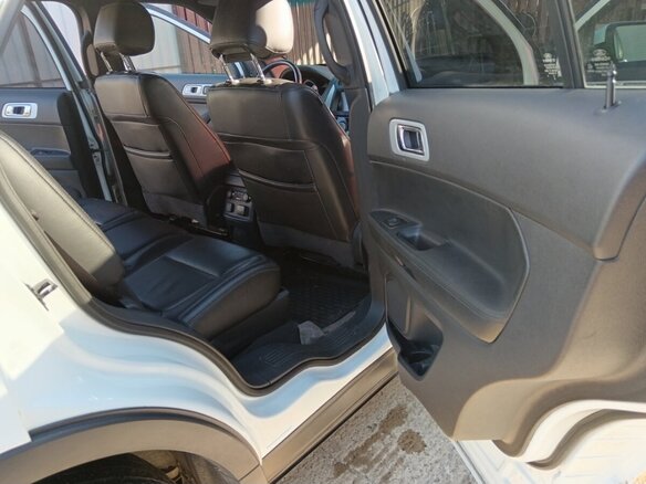 2012 Ford Explorer V, белый, 1900000 рублей - вид 3