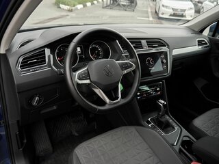 2021 Volkswagen Tiguan II Рестайлинг, синий, 2798000 рублей, вид 5