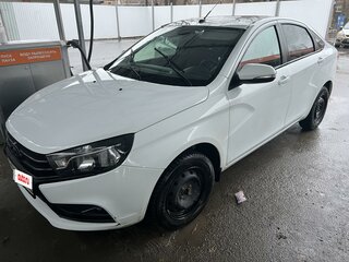 2021 Lada (ВАЗ) Vesta I, белый, 840000 рублей, вид 1