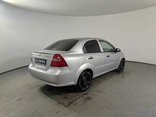 2011 Chevrolet Aveo I Рестайлинг, серебристый, 366970 рублей, вид 5