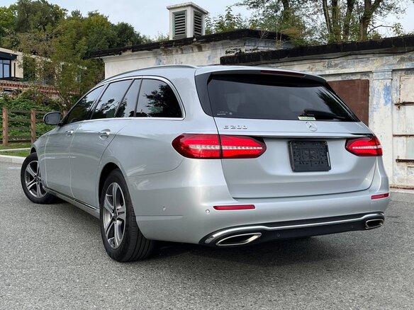 2019 Mercedes-Benz E-Класс 200 V (W213, S213, C238), серебристый, 2350000 рублей - вид 3