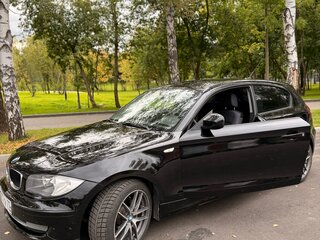 2011 BMW 1 серии 116i I (E81/E82/E87/E88) Рестайлинг, чёрный, 790000 рублей, вид 2