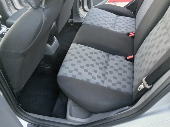 2008 Ford Focus II Рестайлинг, серый, 635000 рублей - вид 16