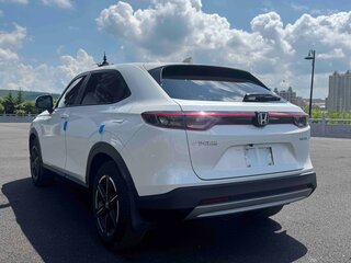 2023 Honda Vezel II, белый, 1990000 рублей, вид 4