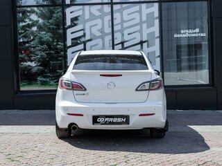 2011 Mazda 3 II (BL) Рестайлинг, белый, 979000 рублей, вид 4