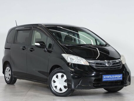 Honda Freed I Рестайлинг