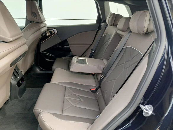 2025 BMW X3 30L xDrive IV (G45/G48), чёрный - вид 13