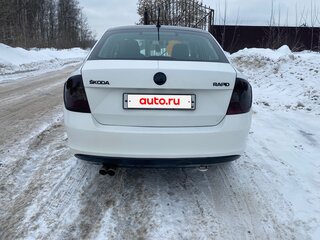2015 Skoda Rapid I, белый, 480000 рублей, вид 4