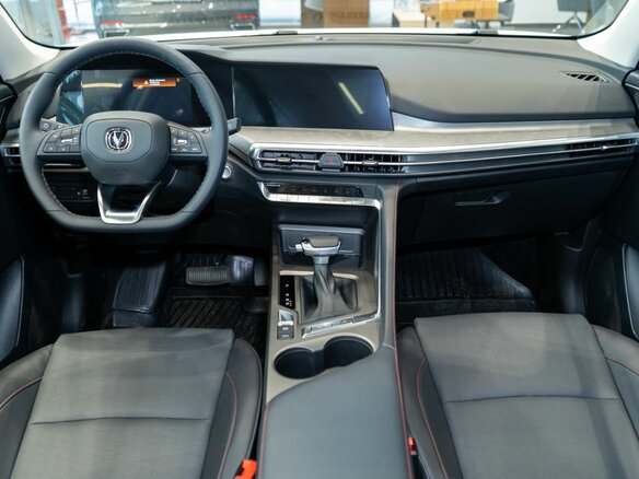 2025 Changan CS35 Plus I Рестайлинг, белый - вид 18