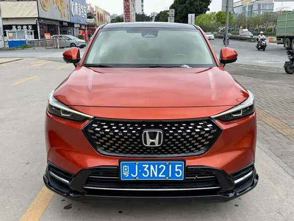 2023 Honda Vezel II, оранжевый, 1630000 рублей - вид 1