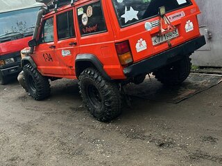 1993 Jeep Cherokee II (XJ), красный, 500000 рублей, вид 3