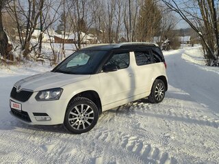 2015 Skoda Yeti I Рестайлинг, белый, 1670000 рублей, вид 2
