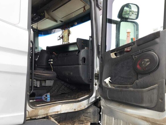 2007 Scania R-Series, серебристый, 2600000 рублей - вид 7
