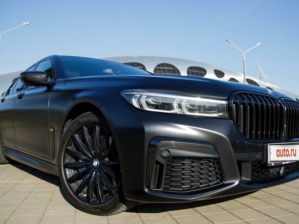 2020 BMW 7 серии 730d xDrive VI (G11/G12) Рестайлинг, чёрный, 7700000 рублей - вид 1