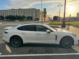 2022 Porsche Panamera 4 II Рестайлинг, белый, 12800000 рублей, вид 5