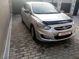 2012 Hyundai Solaris I, серебристый, 850000 рублей, вид 4