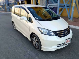 2010 Honda Freed I, белый, 1180000 рублей, вид 3