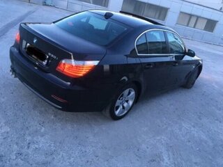 2009 BMW 5 серии 530xi V (E60/E61) Рестайлинг, чёрный, 2000000 рублей, вид 2