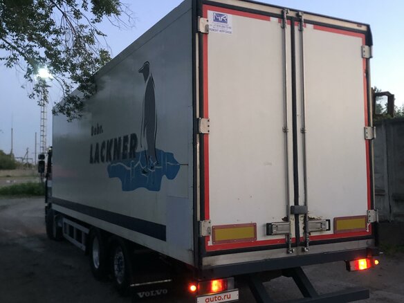 1993 Volvo F-Series, синий, 4500000 рублей - вид 12