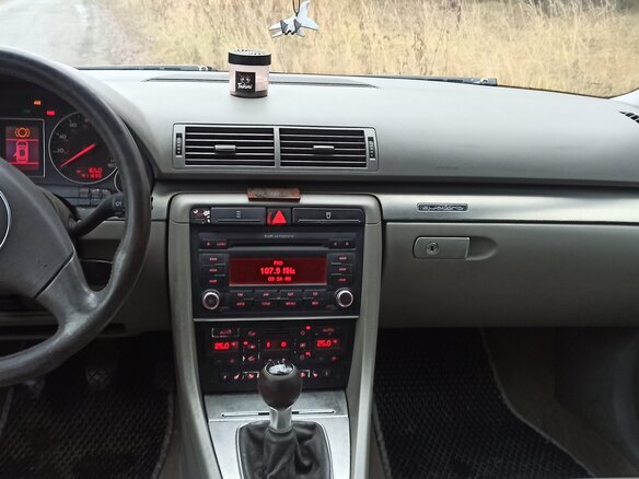2002 Audi A4 II (B6), серебристый, 670000 рублей - вид 8