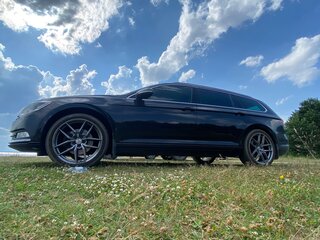 2017 Volkswagen Passat DSG7 B8, чёрный, 2450000 рублей, вид 3