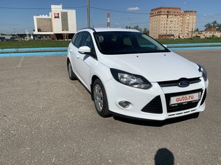 2014 Ford Focus III, белый, 880000 рублей, вид 3