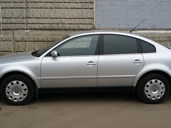 2003 Volkswagen Passat B5 Рестайлинг, серебристый - вид 2