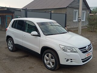 2010 Volkswagen Tiguan I, белый, 1075000 рублей, вид 2