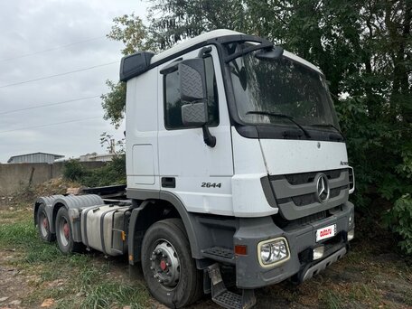2012 Mercedes-Benz Actros, белый, 2500000 рублей, вид 1
