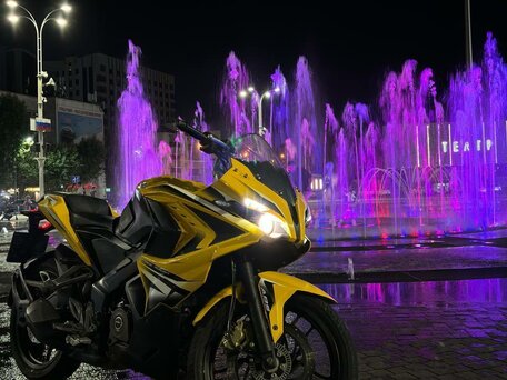 2016 Bajaj Pulsar RS 200, жёлтый, 150000 рублей, вид 1