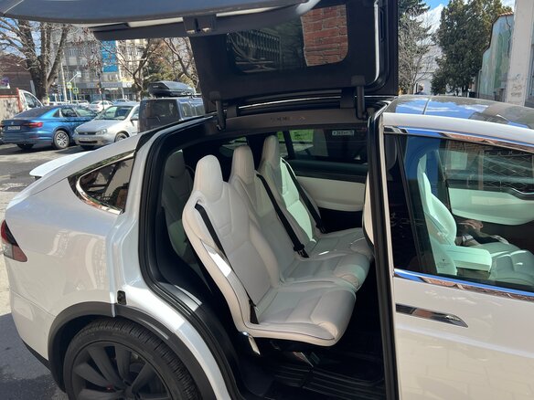 2016 Tesla Model X P90D I, белый, 3750000 рублей - вид 5