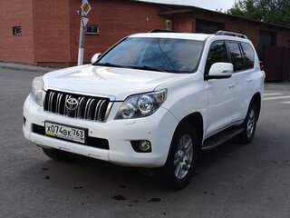 2010 Toyota Land Cruiser Prado 150 Series, белый, 2370000 рублей, вид 1