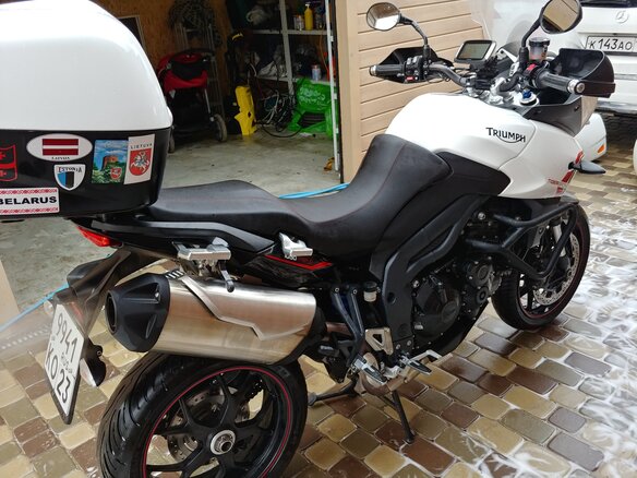 2013 Triumph Tiger 1050, белый - вид 4