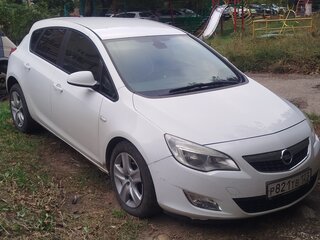 2010 Opel Astra J, белый, 650000 рублей, вид 2