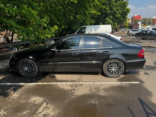 2003 Mercedes-Benz E-Класс 320 III (W211, S211), чёрный, 1000000 рублей, вид 4