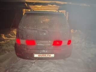 1999 Toyota Gaia, зелёный, 450000 рублей, вид 1