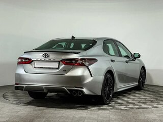 2021 Toyota Camry US Market VIII (XV70) Рестайлинг, серый, 2659000 рублей, вид 4