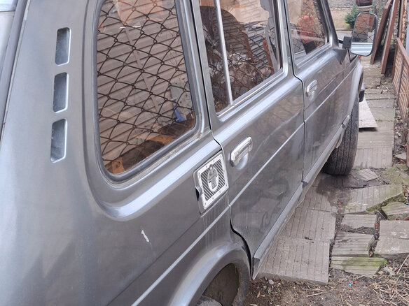 2005 Lada (ВАЗ) 2131 (4x4) I, серый, 350000 рублей - вид 2