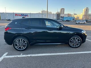 2023 BMW X2 xDrive18d I (F39), чёрный, 4445310 рублей, вид 3