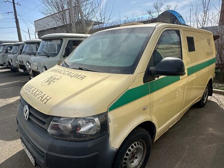 2012 Volkswagen Transporter, бежевый, 860000 рублей, вид 3