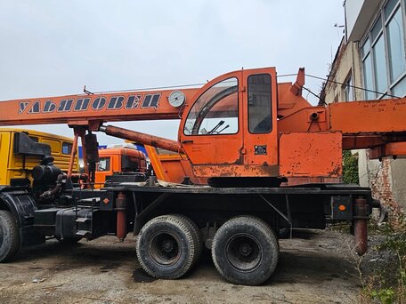 2008 КамАЗ 43118, жёлтый, 3000000 рублей, вид 2
