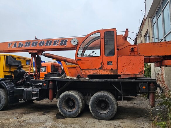 2008 КамАЗ 43118, жёлтый, 3000000 рублей - вид 1