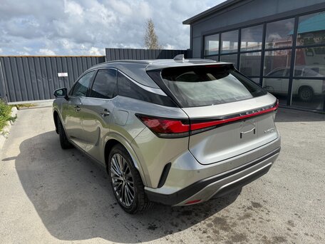 2023 Lexus RX 350h V, серый, 8550000 рублей, вид 4