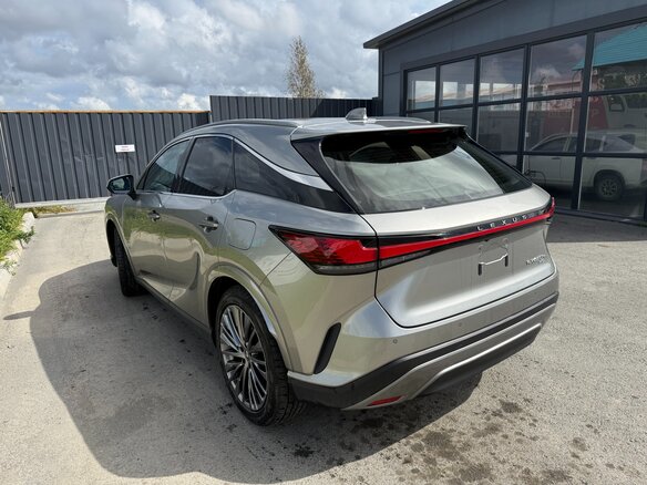 2023 Lexus RX 350h V, серый, 8550000 рублей - вид 3