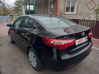 2013 Kia Rio III, чёрный, 1000000 рублей, вид 2
