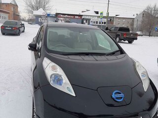 2012 Nissan Leaf I (ZE0/AZE0), чёрный, 700000 рублей, вид 1