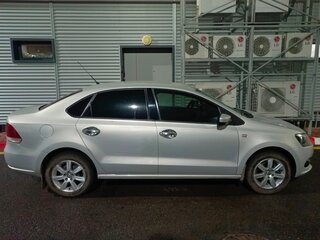 2011 Volkswagen Polo V, серебристый, 980000 рублей, вид 3