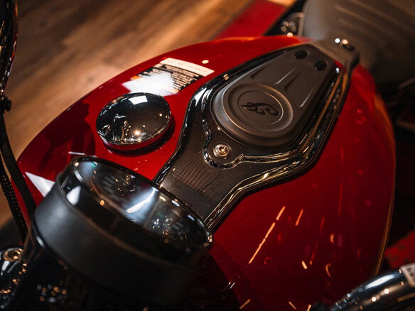 2026 Indian Scout, красный, 2390000 рублей - вид 3