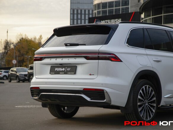2025 Geely Monjaro (Xingyue L) I Рестайлинг (China Market), белый, 3668000 рублей - вид 20