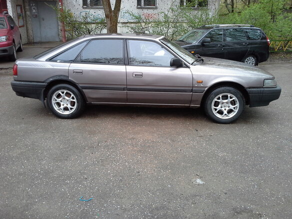 1991 Mazda 626 III (GD), фиолетовый - вид 9